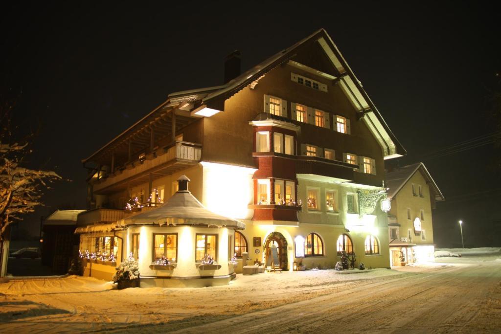 Brauereigasthof Schaeffler Missen-Wilhams Exterior foto